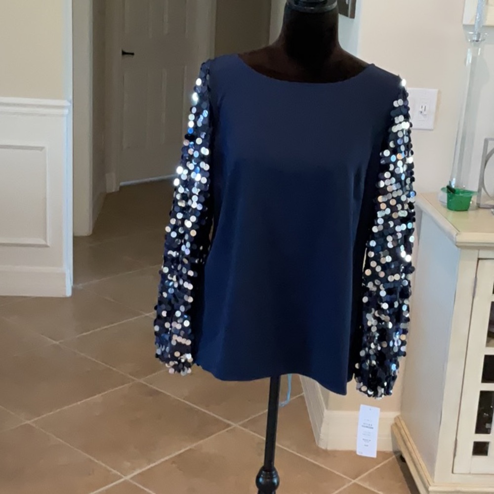 Prelude navy top with embellished sleeves, size L,  NWT
